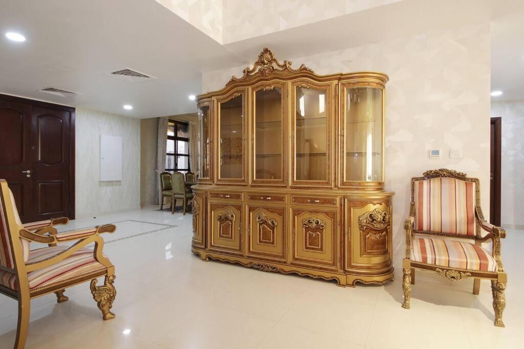 Villa 5bhk With Pool Falcon Of Wonders *
