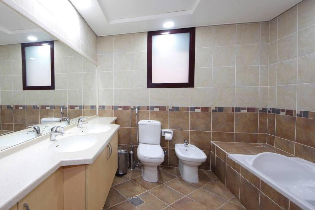 Villa 5bhk With Pool Falcon Of Wonders