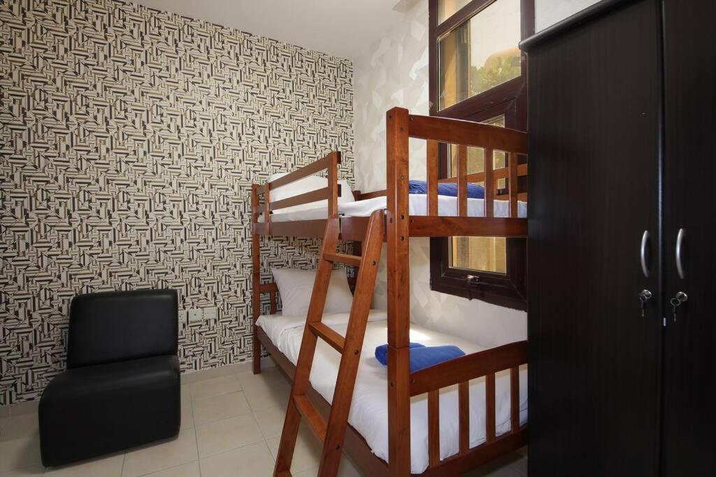 Villa 5bhk With Pool Falcon Of Wonders *