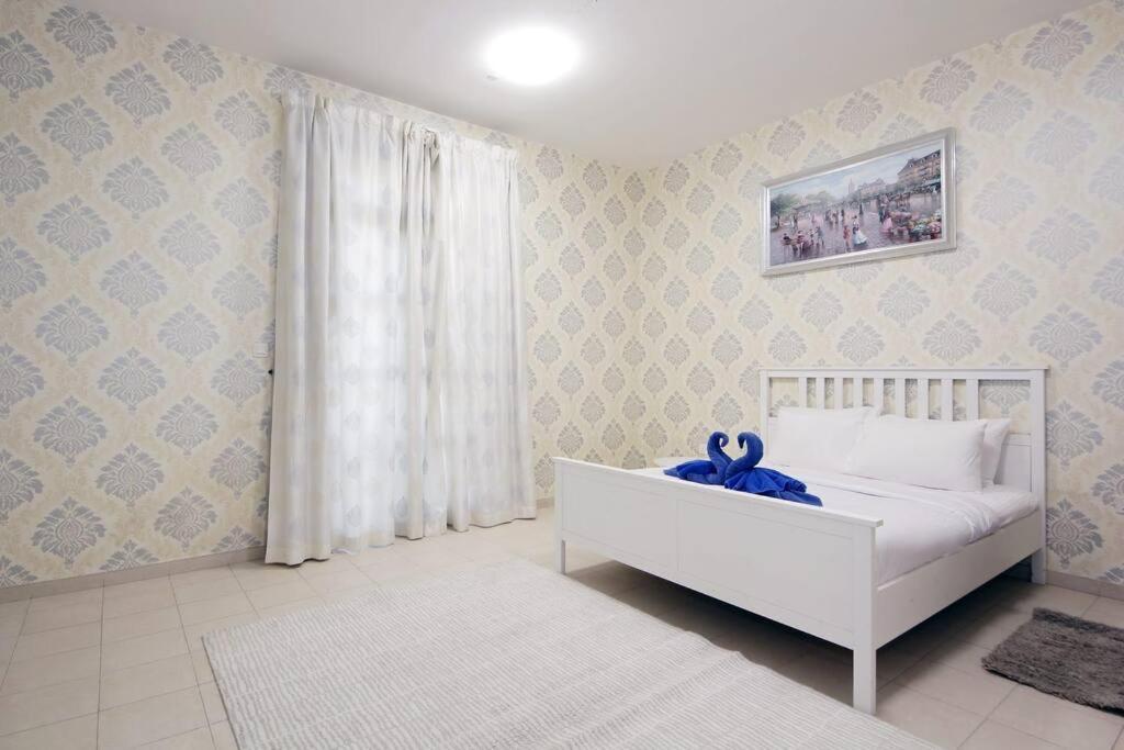 5bhk With Pool Falcon Of Wonders Villa *