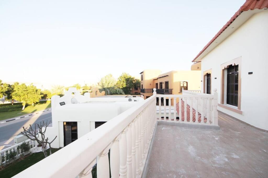 5bhk With Pool Falcon Of Wonders Dubai