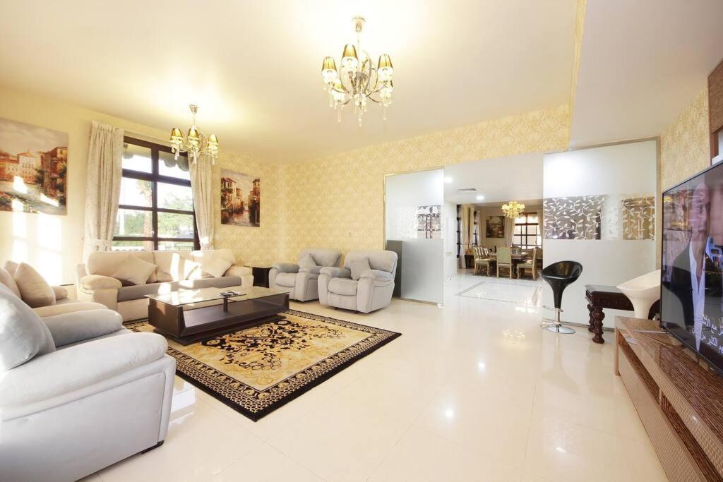 5bhk With Pool Falcon Of Wonders *